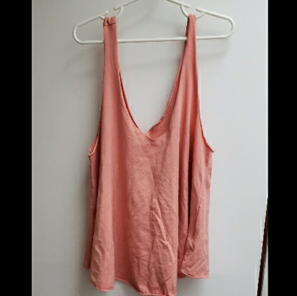 UO flowy tank - Picture 1 of 3